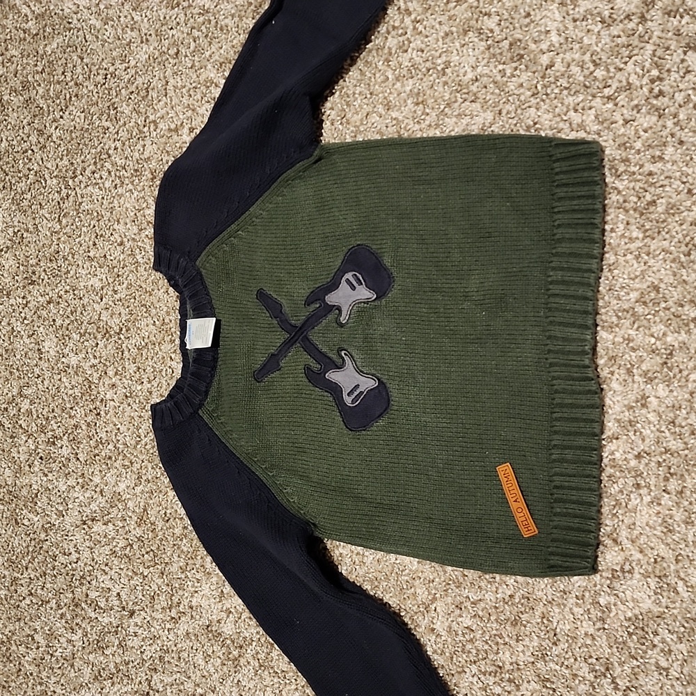 Navy sweater 3t